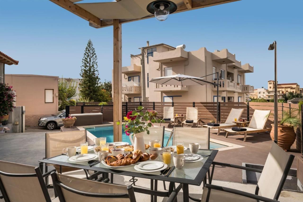 Villa Roxanne Galatás Екстериор снимка