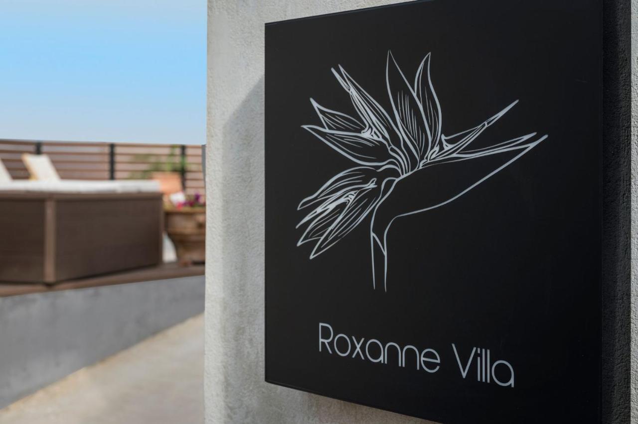 Villa Roxanne Galatás Екстериор снимка