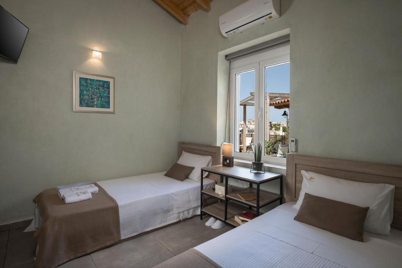Villa Roxanne Galatás Екстериор снимка